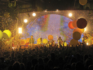  On fire · British experimental band the Flaming Lips performs a visceral set at ATP NY 2009. - Photos courtesy of Rebecca Skaparas 