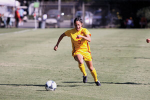 Stepping in · Substitute  junior midfielder Alyssa Dávila came off the bench to score one goal and tally three assists in USC’s 4-0 victory. - Mike Lee | Daily Trojan