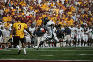 Best in show · Although he was shut down last week against Oregon, Cal running back Jahvid Best will be the major threat to USC’s defense. - Photo courtesy of Nathan Yan / The Daily Californian