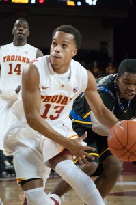 Looking up · The USC men’s basketball team has lost its previous five contests to the Oregon Ducks dating back to Jan. 30, 2010. - Priyanka Patel | Daily Trojan