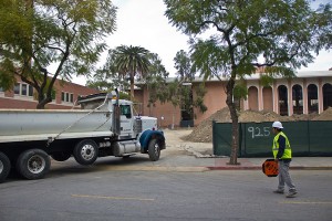 Losing the lot · Construction is to be completed by 2014. Since 2008, it has been used as a temporary facility for many organizations. - Joseph Chen | Daily Trojan