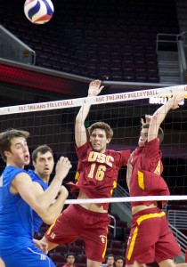 Not enough · Sophomore middle blocker Robert Feathers (16) had four kills in USC’s defeat at the hands of No. 2 UCLA on Monday. - Ralf Cheung | Daily Trojan 