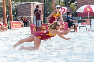 Not quite enough · The No. 5 duo of junior Sam Hirschmann and sophomore Alexa Stonish (above) came up short against Pepperdine’s Katie Messing and Emily Cook, 21-12, 21-19. USC lost the match by a score of 4-1.  - Priyanka Patel | Daily Trojan 
