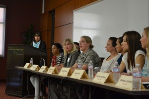 Honor · Panelists discuss how their experience in the military has translated to their lives as students, sense of self and future goals. - Mindy Curtis | Daily Trojan 