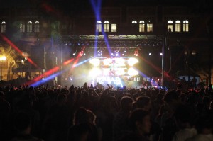 Rocking out · Students start off the school year with a bang at the Welcome Back Concert held at McCarthy Quad on Sunday night. - Matt Zheng | Daily Trojan 