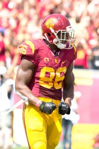 Back in style · Redshirt junior tight end Xavier Grimble caught his first touchdown pass of the year, a 30-yard grab, last week against Utah State. - Ralf Cheung | Daily Trojan 