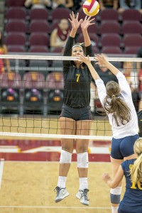 Up to the challenge · Freshman outside hitter Ebony Nwanebu has 122 kills on the season, ranking second on the team in that category. - Ralf Cheung | Daily Trojan 