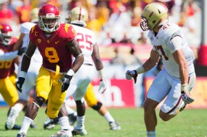 Breaking free · Junior wide receiver Marqise Lee (9) provided the Trojans’ with their longest offensive play of the season in the second quarter when he shook off a defender en route to an 80-yard touchdown romp. - Ralf Cheung | Daily Trojan 