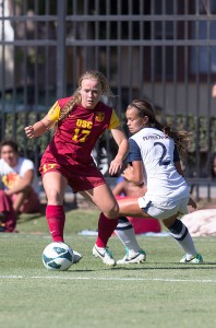 Stalled · USC sophomore midfielder Natalie Donaldson and the rest of the team’s offense has mustered only four goals in the past seven matches. - Ralf Cheung | Daily Trojan 