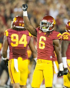 Bragging rights · Redshirt junior cornerback Josh Shaw emerged victorious in a post-practice race between most of USC’s skill players. - Ralf Cheung | Daily Trojan 