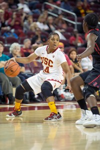 Step up · Junior guard Ariya Crook assumed control of USC’s offense after senior forward Cassie Harberts got into foul trouble in the first half. - Ralf Cheung | Daily Trojan 