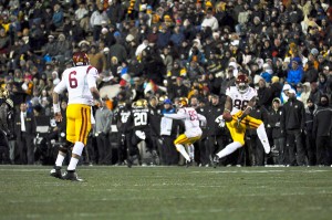 In sync · Sophomore quarterback Cody Kessler connects with junior tight end Xavier Grimble for one of Grimble’s six receptions in the Trojans’ victory over Colorado. Kessler finished 19-of-28 for 184 yards passing. - Karen Pham | Daily Trojan 