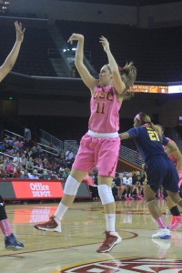 Senior day · USC senior forward Cassie Harberts scored 18 points in yesterday’s loss to Cal. Every senior scored in the team’s final home game. - Ricardo Galvez | Daily Trojan 