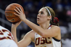 Double trouble · Senior forward Cassie Harberts’ double-double (22 points, 11 rebounds) wasn’t enough to power the Women of Troy over the Huskies on Sunday. The loss is USC’s third in a row. - Benjamin Dunn | Daily Trojan 