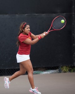 You got served · Junior Sabrina Santamaria struggled mightily in this weekend’s ITA National Indoor Tournament, going winless in singles play. - Ralf Cheung | Daily Trojan 