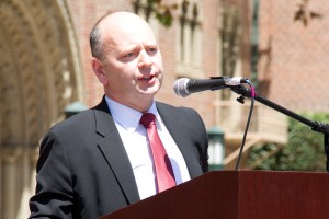 Remembrance · Stephen Smith,  the executive director of the Shoah Foundation, served as one of the guest speakers at the Armenian Genocide Awareness Talk, which was held Thursday at Tommy Trojan. - Austin Vogel | Daily Trojan 