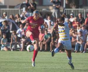 She’s the man · Junior striker Megan Borman has been a consistent offensive threat for USC this season. Borman has 12 shots on goal so far. - Brian Ji | Daily Trojan 