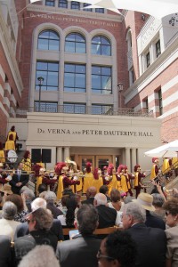 It’s official · Members of the Trojan Marching Band play at the grand opening of Dauterive Hall on Wednesday. The building has hosted classes for multiple disciplines and departments since the first day of the fall semester. - Min Haeng Cho | Daily Trojan 