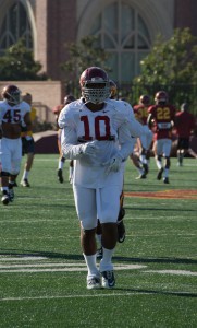 Hayes of glory · Senior linebacker Hayes Pullard and the Trojans are ready to put last year’s blowout loss to Arizona State behind them. Pullard is tied for second on the team with 26 total tackles so far this season. - Mariya Dondonyan | Daily Trojan 