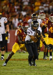 Deep cover · Freshman cornerback/wide receiver Adoree’ Jackson (pictured) suffered an injury during Saturday’s win over Arizona. Redshirt freshman Chris Hawkins recorded five tackles in Jackson’s place. - Tony Zhou | Daily Trojan 