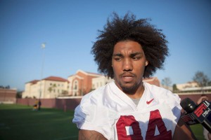 Shoulder the load · Junior defensive end Leonard Williams, who had two sacks at Arizona, rested his shoulder in practice on Tuesday. - Ralf Cheung | Daily Trojan 