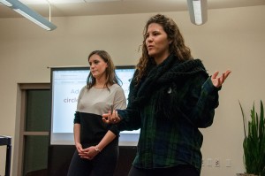 360 degrees · Alana Victor, right, co-director of USG external relations, and junior Maggie McMahon, left, host a workshop event Wednesday night in the Ronald Tutor Campus Center. - Mariya Dondonyan | Daily Trojan 