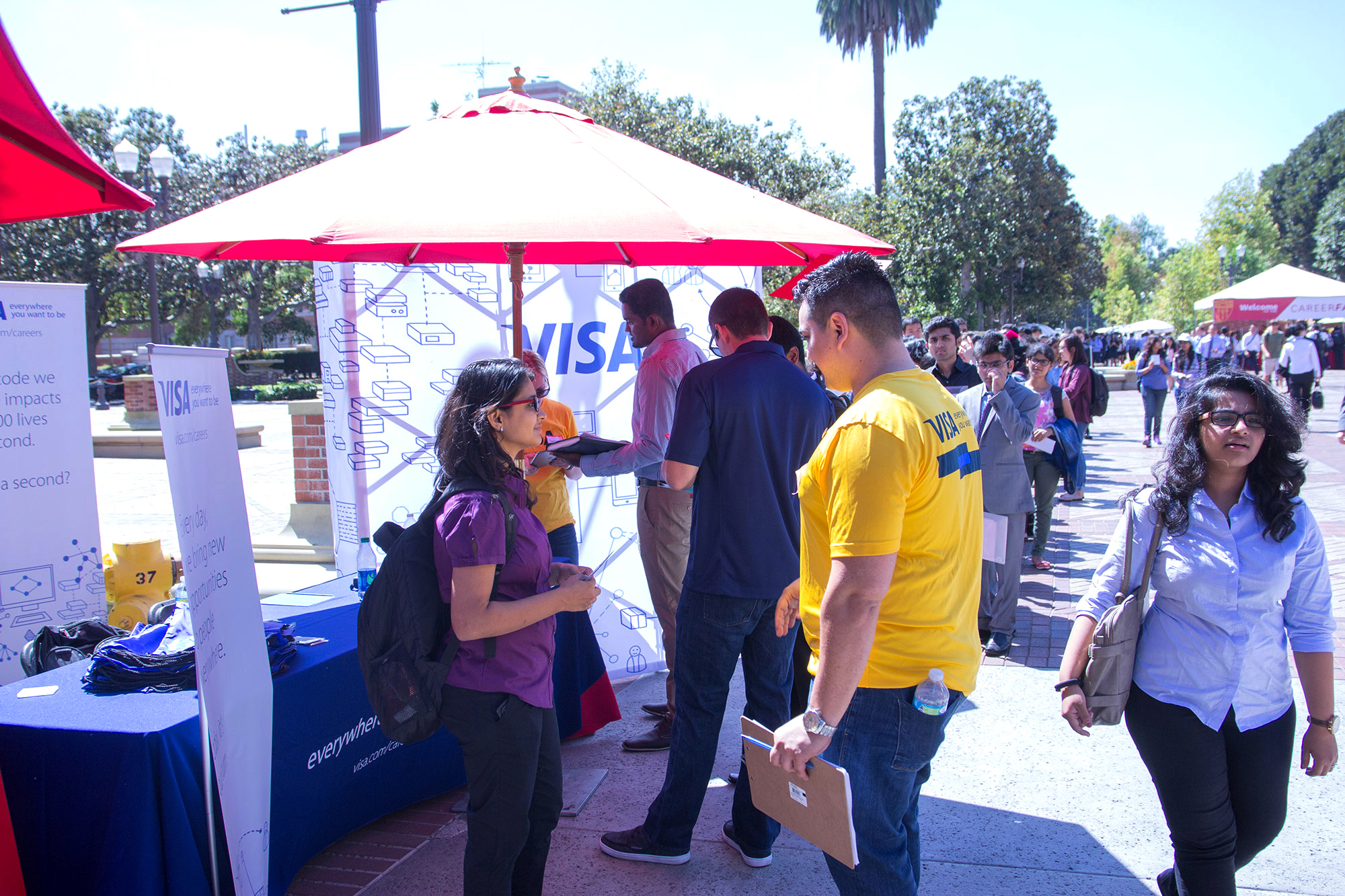 USC Students Attend 2015 SemiAnnual Career Fair Daily Trojan