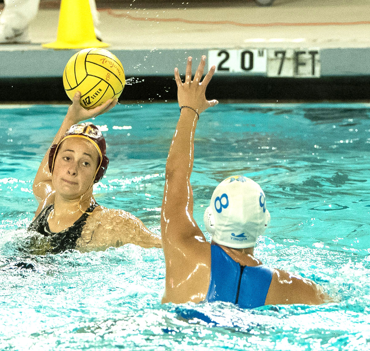 Water polo hits the pool for season opening weekend - Daily Trojan.