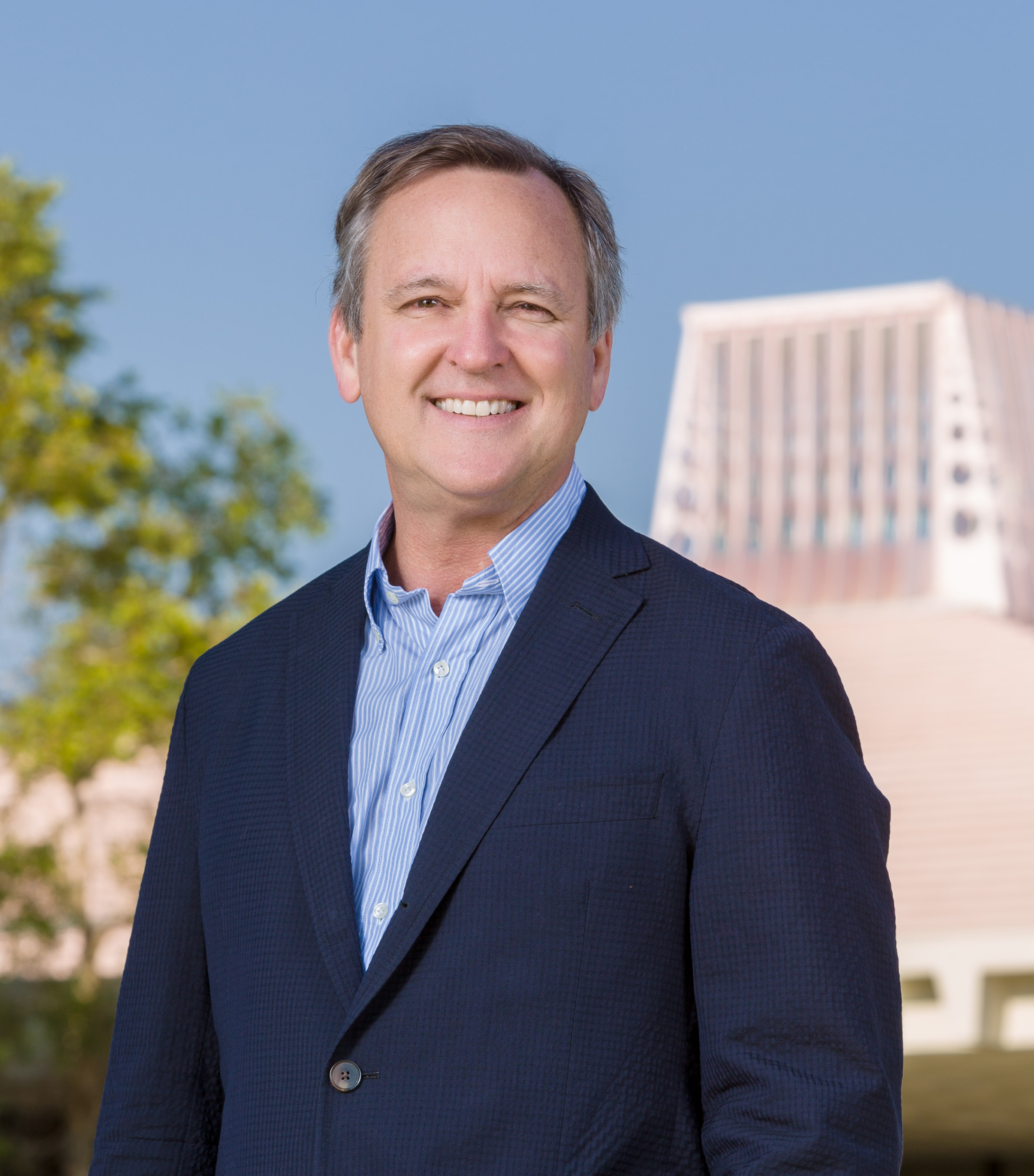 Ambassador To Lead Annenberg Trust Daily Trojan   David Lane Official Portrait 