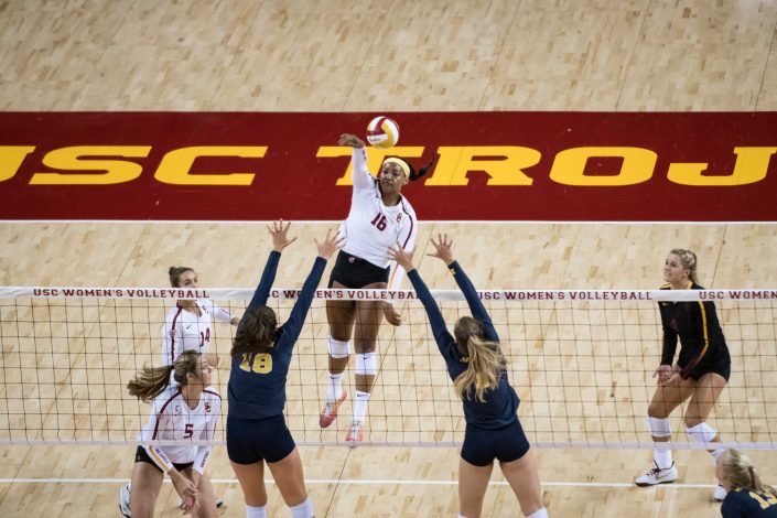 USC women's volleyball starts season off strong - Daily Trojan