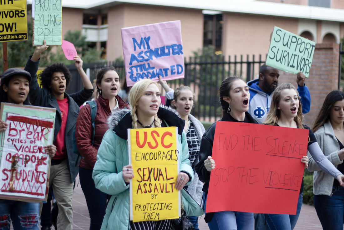 Students protest USC health center abuses - Daily Trojan