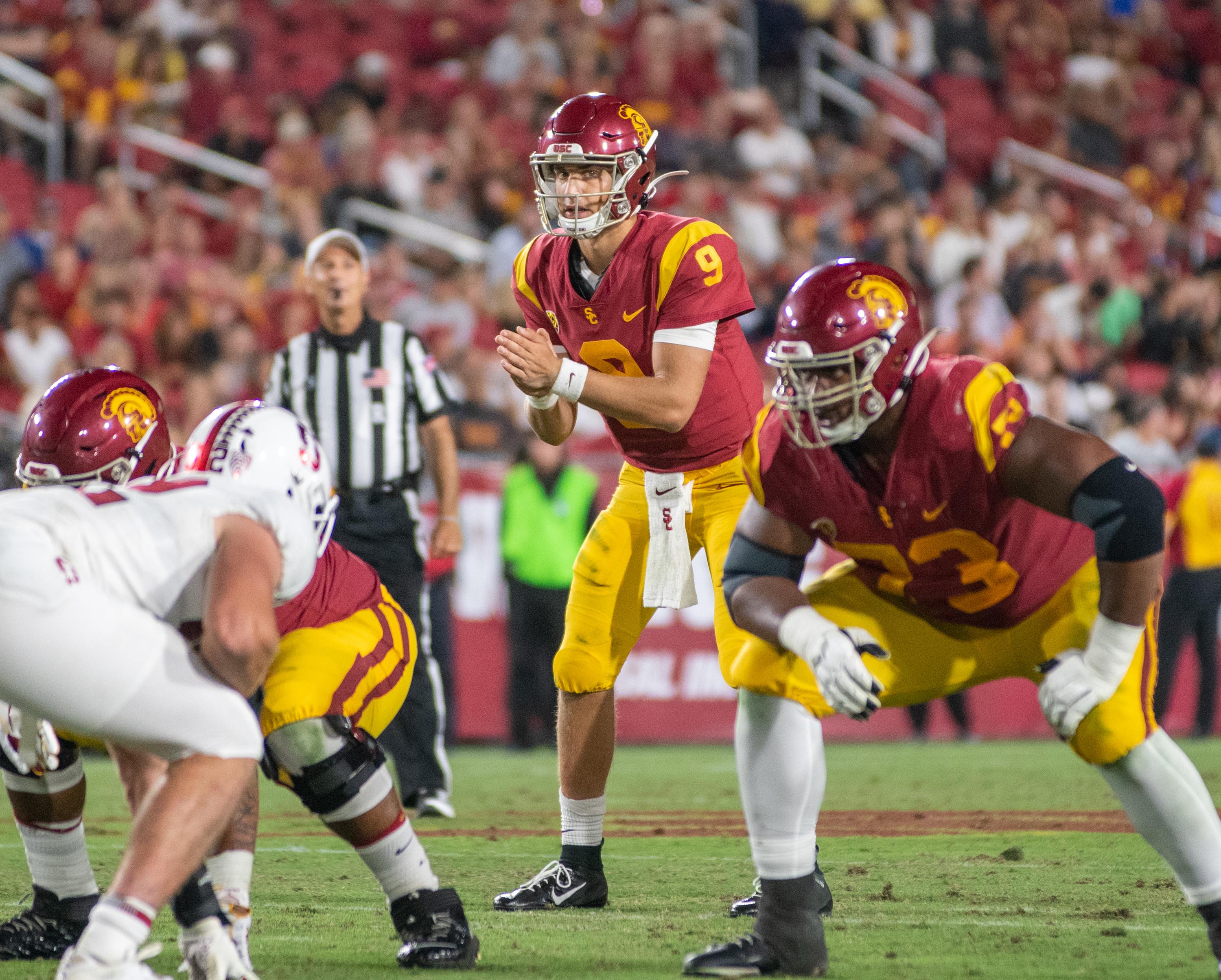 Football Focused On BYU Despite Distractions - Daily Trojan