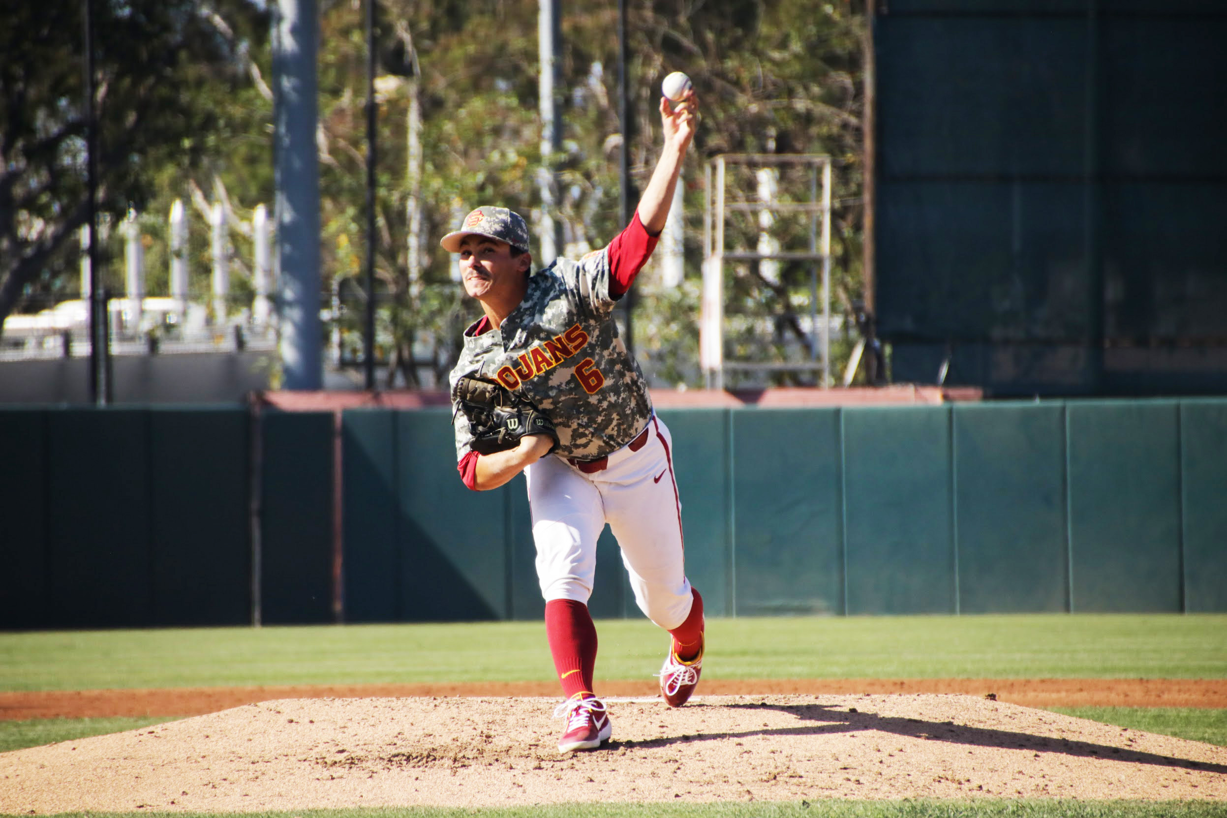 Baseball defeats tough ranked teams at Dedeaux - Daily Trojan