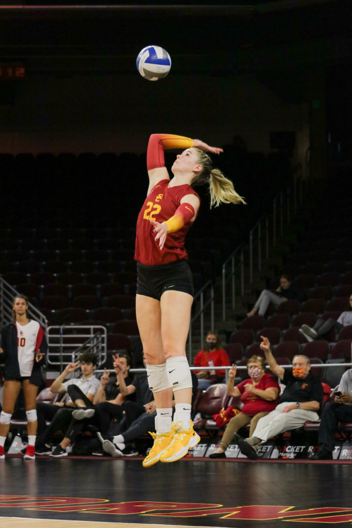 Graduate outside hitter Shannon Scully serves the ball during USC’s match against Washington Oct. 29. Scully has 50 kills this season.