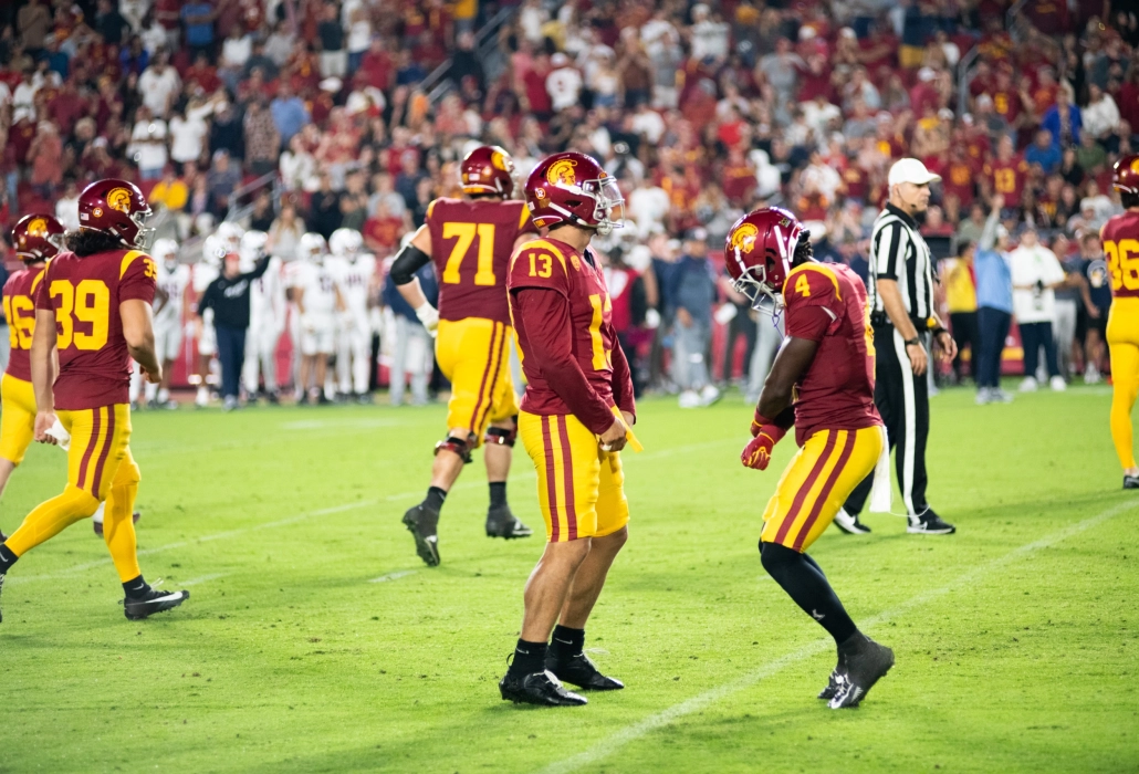 USC wins vs. Arizona — as it happened Daily Trojan