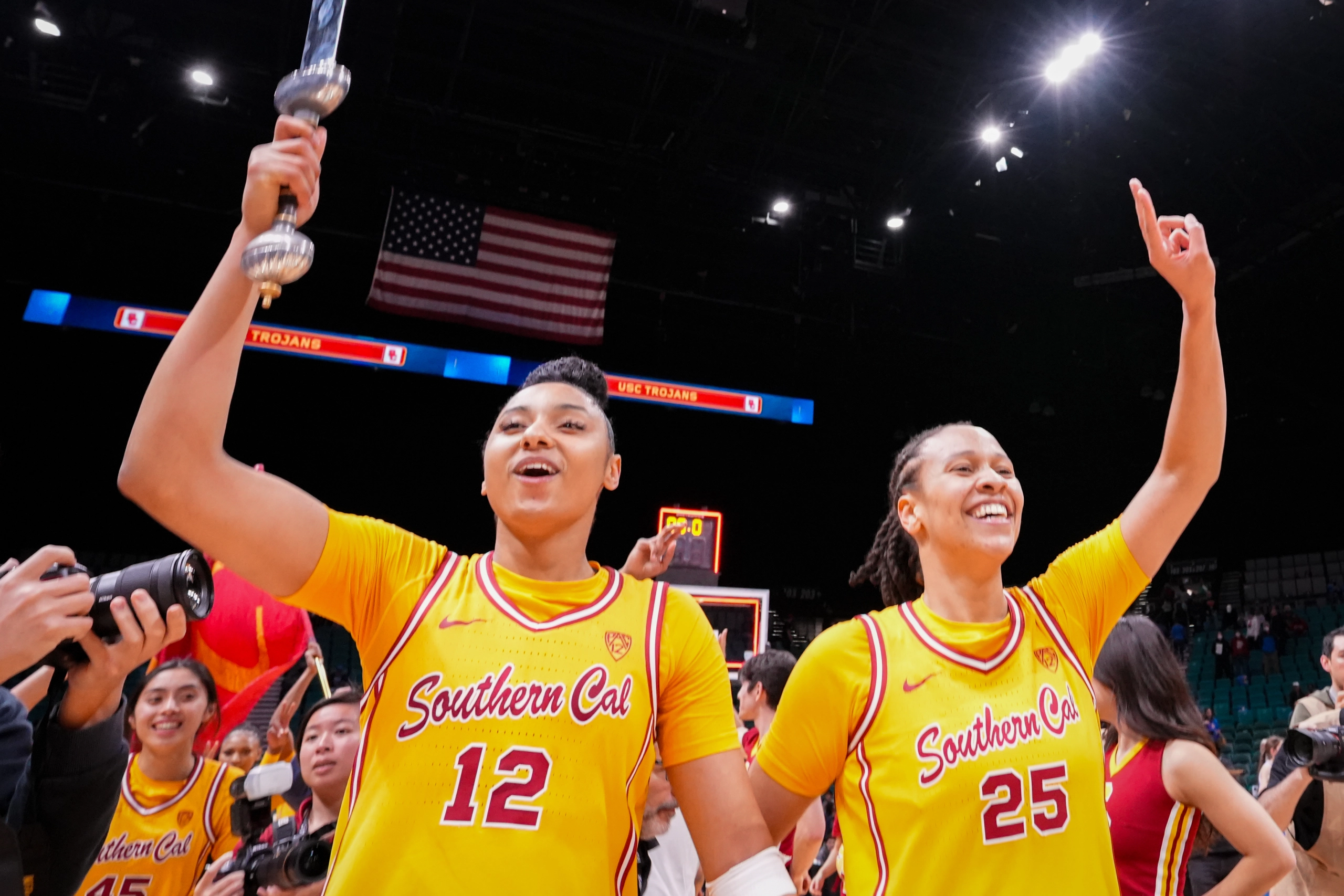 Women’s basketball advances to Pac12 tournament championship in epic