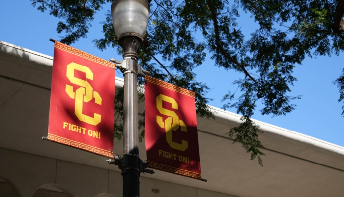 “Fight On!” (Dieva Mulet / Daily Trojan)