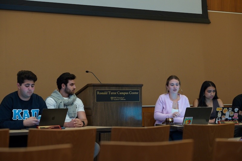 USG senators at a meeting.