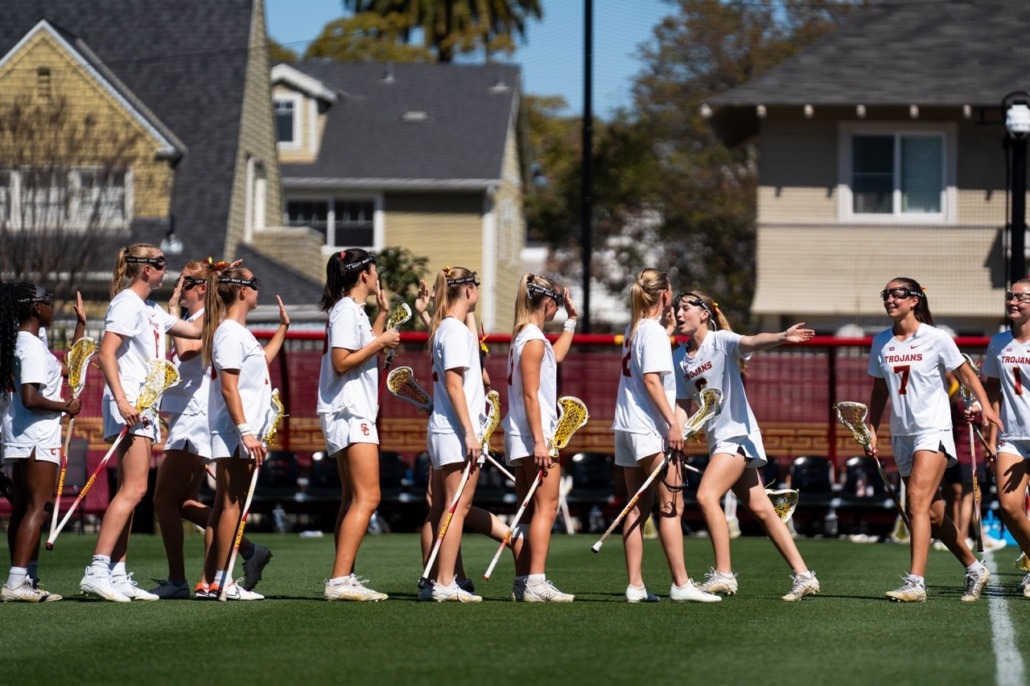 USC lacrosse team celebrates
