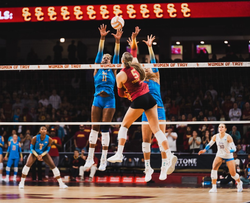 Sophomore opposite hitter Abigail Mullen lead USC with 11.5 points on Sunday. She is pictured here in a game against UCLA on Oct. 29, 2025.